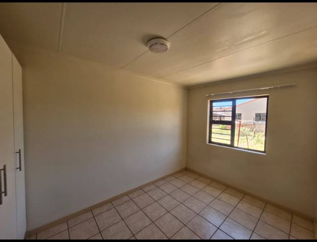 2 BEDROOM HOUSE FOR SALE IN KATHU